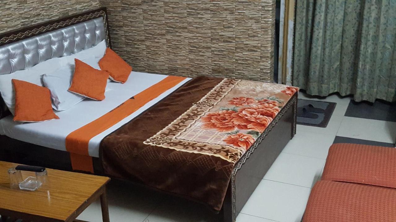 Hotel Al Markaz Islamabad Esterno foto