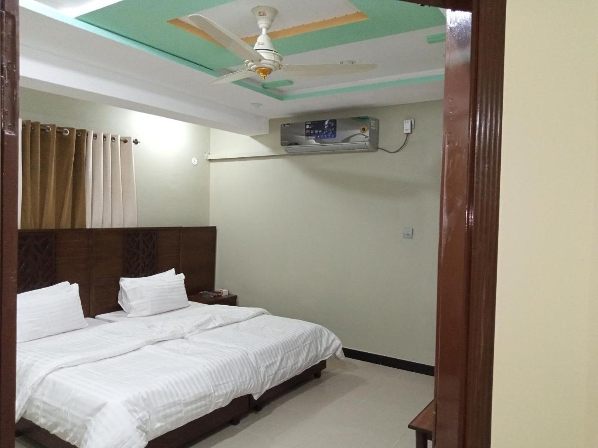 Hotel Al Markaz Islamabad Esterno foto
