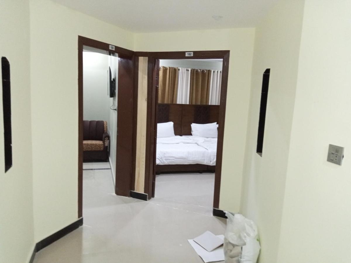 Hotel Al Markaz Islamabad Esterno foto