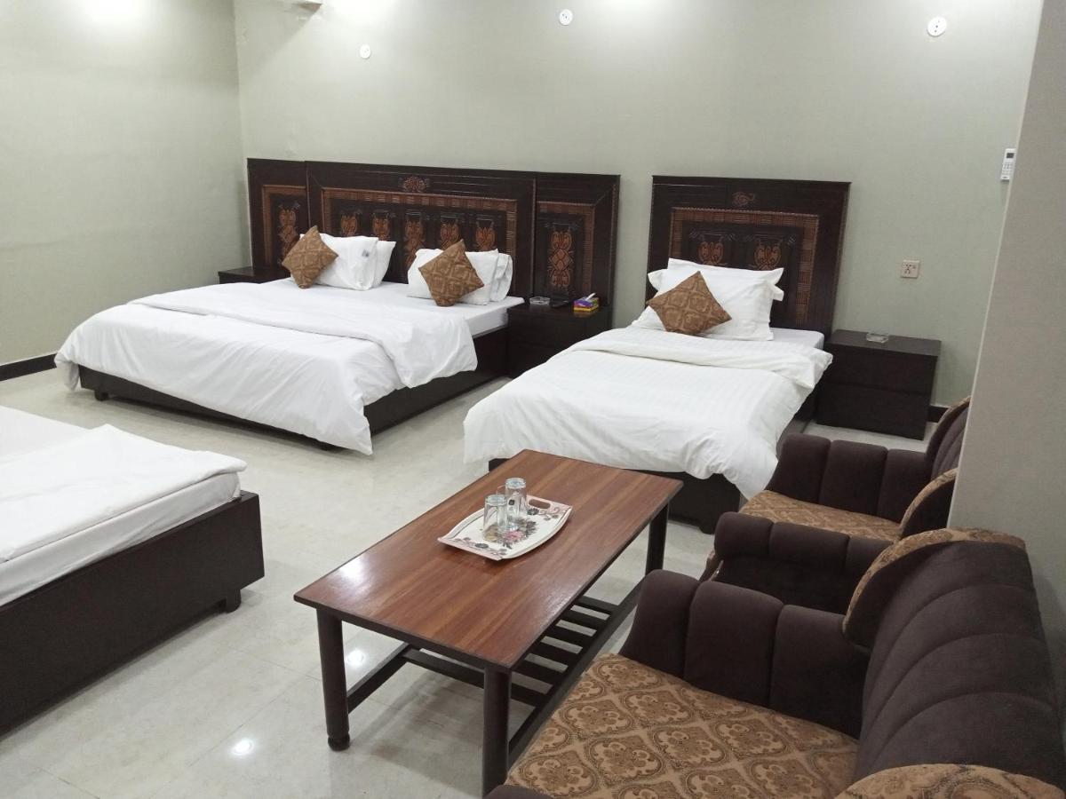 Hotel Al Markaz Islamabad Esterno foto
