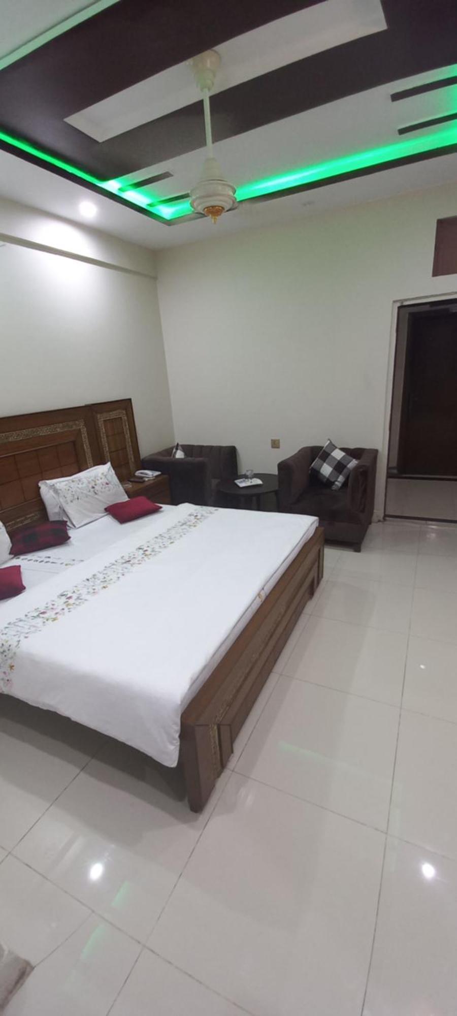 Hotel Al Markaz Islamabad Esterno foto