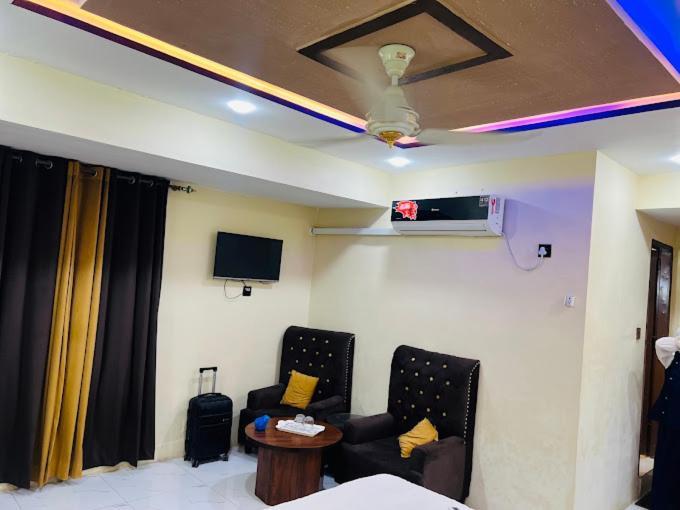 Hotel Al Markaz Islamabad Esterno foto